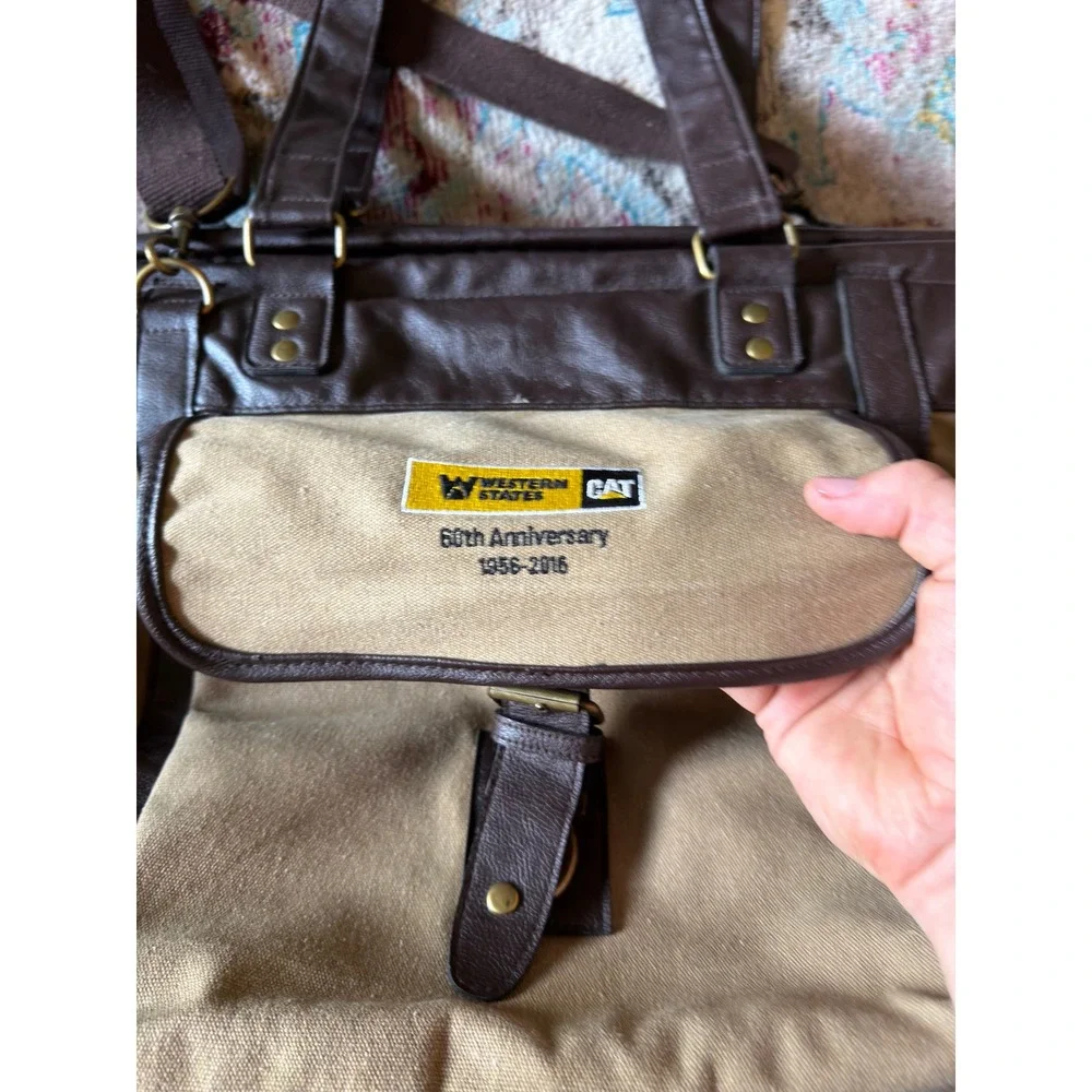 Caterpillar 60th Anniversary Duffel Bag Tan Brown Mens Large
